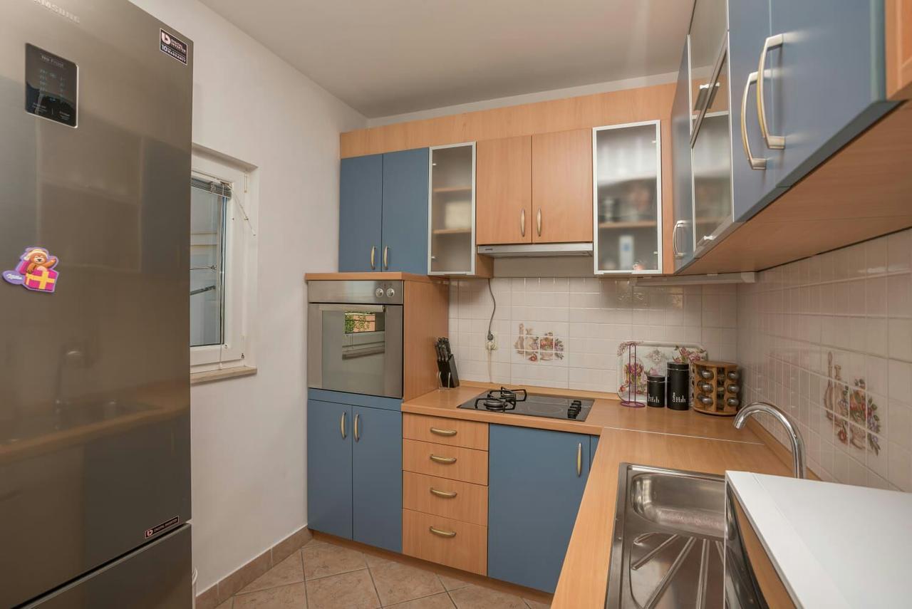 Apartments Matko Макарська Екстер'єр фото